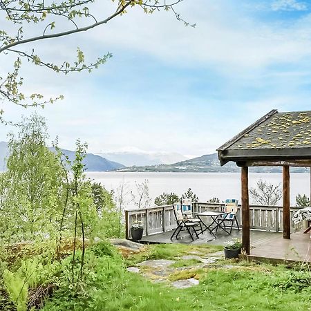 Beautiful Home In Balestrand With Kitchen Exteriér fotografie